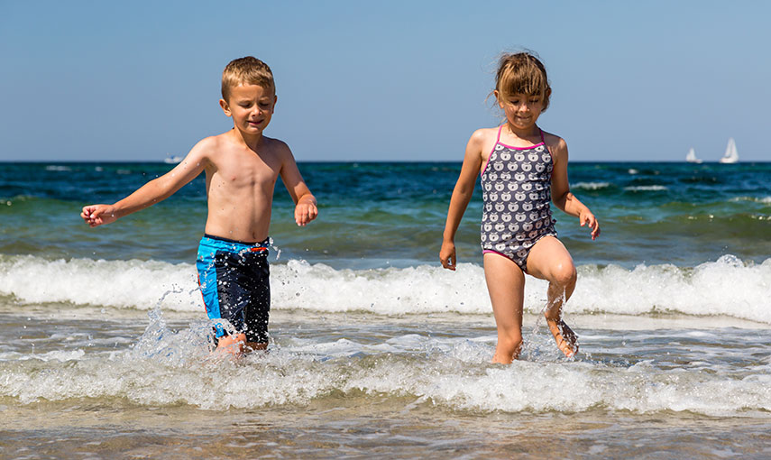 Søndervig Kinder am Strand